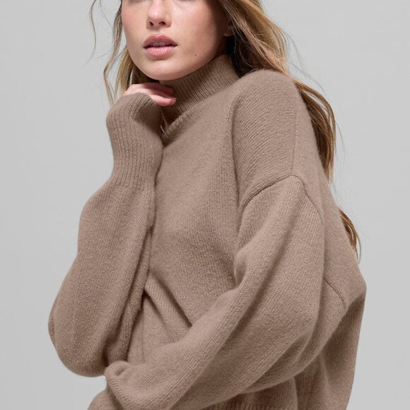 Alo Yoga Cashmere New Class Turtleneck Sweater Chai Latte - Picture 3 of 5